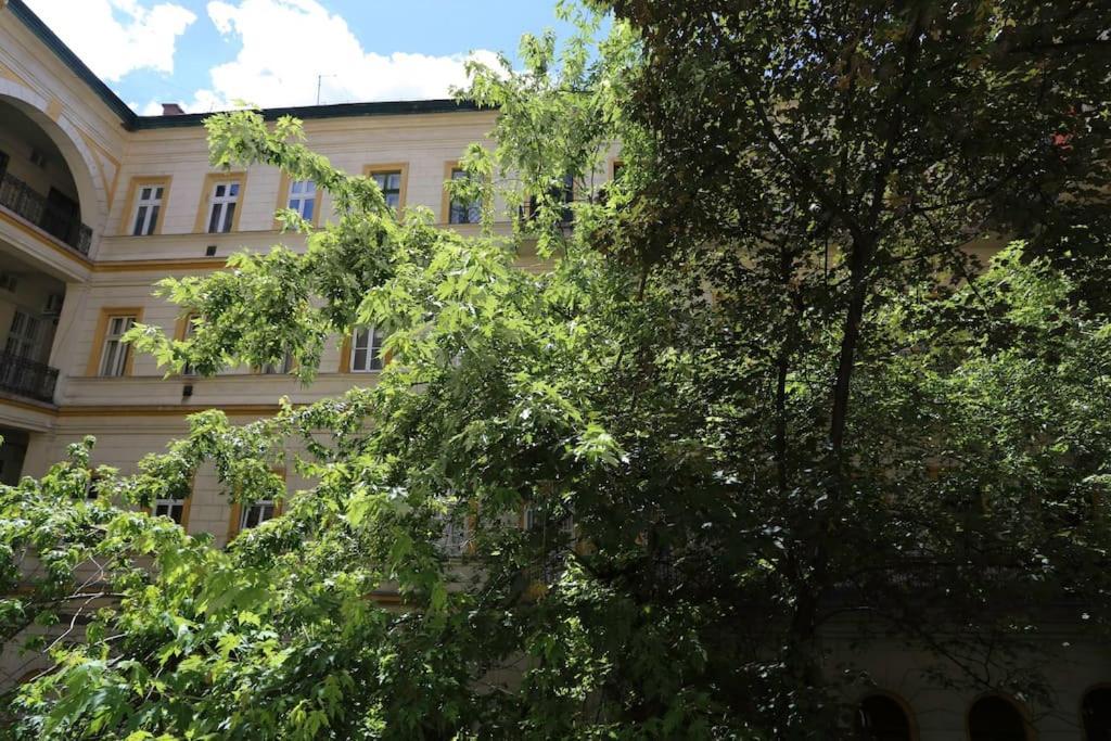 Quiet Home At Synagogue Budapest Exterior photo
